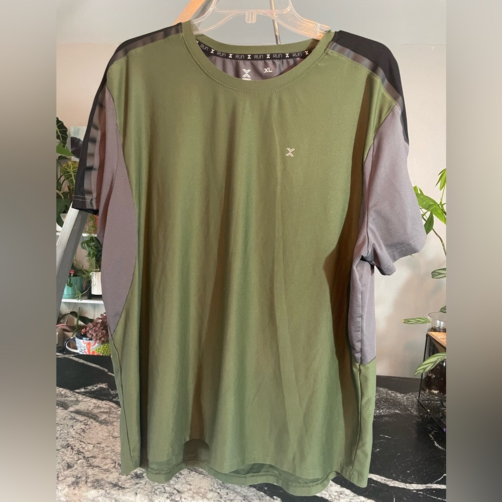 Xersion Top Men’s Size XL